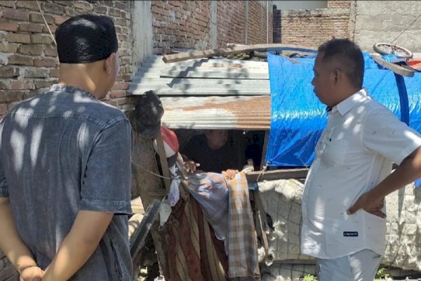 Jumat Berkah, Sekretaris NasDem Sulsel Syaharuddin Alrif Bangunkan Rumah Seorang Kakek di Sidrap