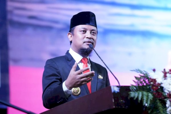 66 Tahun Unhas, Gubernur Andi Sudirman Dorong Jadi Pusat Riset Energi Terbarukan