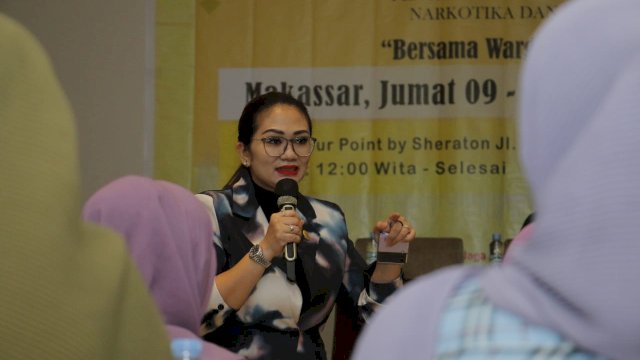 Legislator Fraksi Golkar Sulsel, Debbie Purnama Rusdin