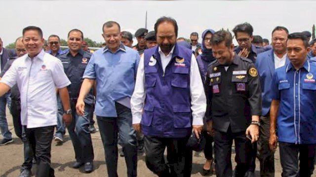 Ketua Umum Partai NasDem, Surya Paloh Bersama Ketua DPW NasDem Sulsel, Rusdi Masse dan Sekretaris, Syaharuddin Alrif.