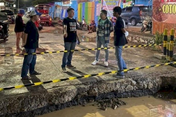 Dirut PDAM Beni Iskandar Tinjau Langsung Perbaikan Pipa Bocor di Jalan Goa Ria