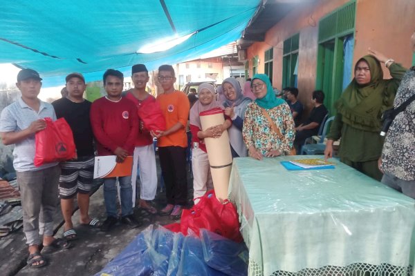 BPBD Sulsel Respon Cepat Instruksi Gubernur Bantu Warga Korban Kebakaran di Rappocini Lorong 1