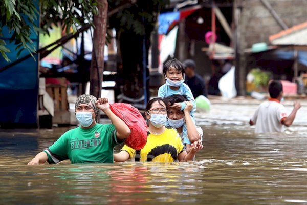 Musim Hujan datang Lebih Awal, BNPB: Waspada Banjir!