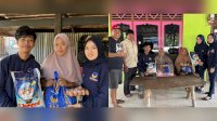 Komitmen &#8216;Berbagi Sesama&#8217; Intip NasDem Milenial RMS Pinrang Bagi-bagi Sembako Jumat Berkah