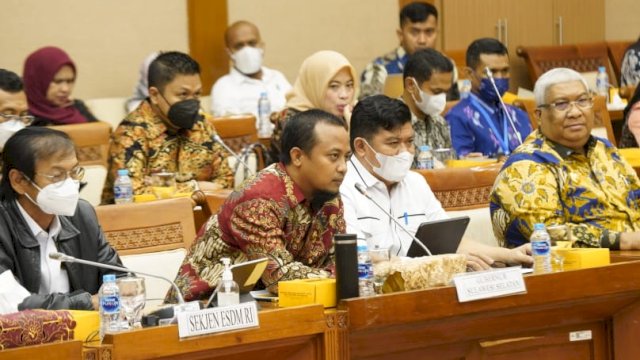 Gubernur Sulsel, Andi Sudirman Sulaiman menghadiri RDP dengan Sekjen, Plh Dirjen Minerba Kementerian ESDM RI dan Panja Vale Komisi VII DPR RI 