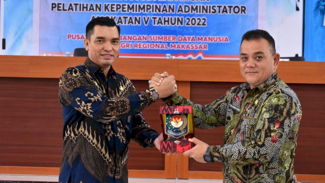 Sekda Takalar Hasbi Terima Peserta Latpim Administrator&nbsp;.