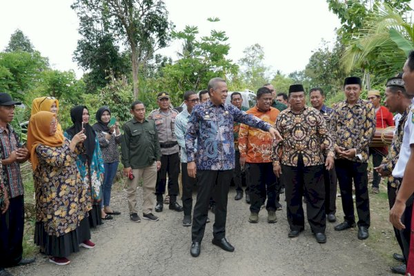 Acara Adat Mappadendang, Bupati Luwu Basmin Mattayang Minta Kepala Desa Aktif Mengontrol Masyarakatnya