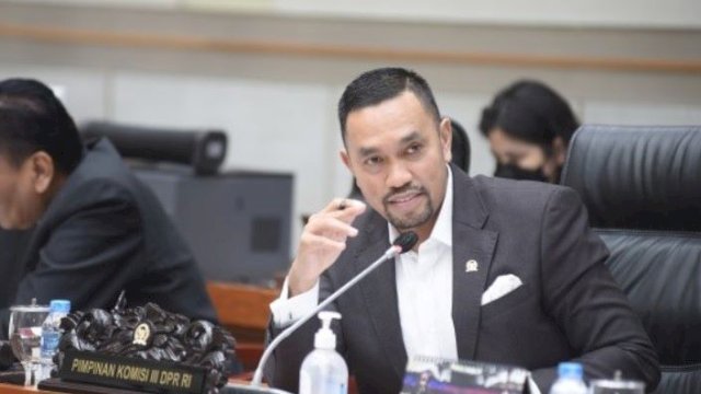 Sahroni Ingatkan agar DPR Sampaikan Kritik secara Santun.(F-INT)