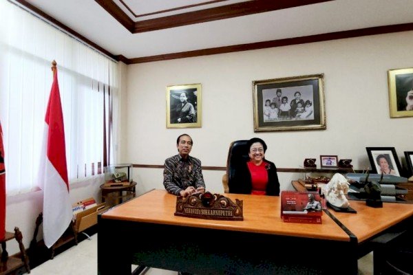 Megawati Bela Jokowi soal Kenaikan Harga BBM