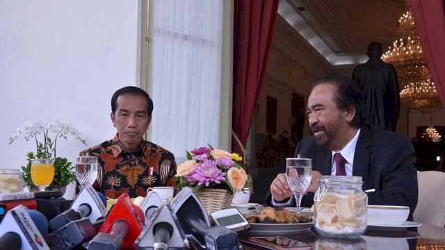 Presiden Jokowi-Ketum NasDem Surya Paloh.(F-INT)