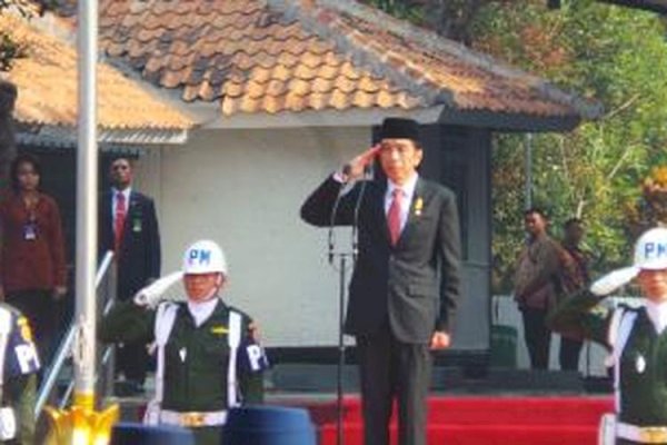 Jokowi Pimpin Upacara Hari Kesaktian Pancasila di Lubang Buaya