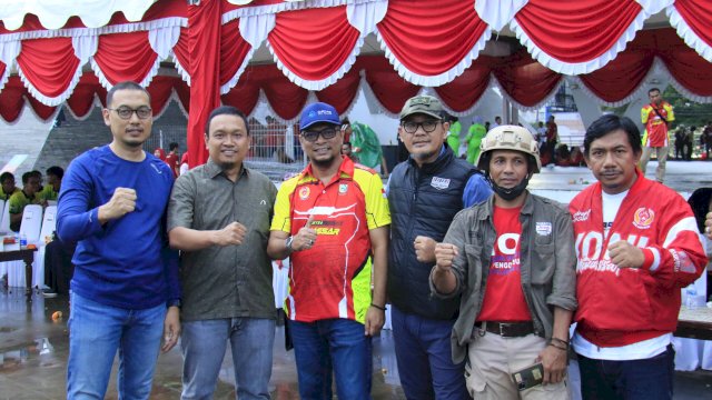 Kepala DPMPTSP Makassar Zulkifly Hadiri Pelepasan Atlet