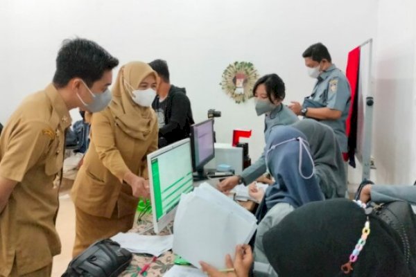 Kadisdukcapil Makassar Muh Hatim Tegaskan Pembuatan KTP Tidak Dipungut Biaya