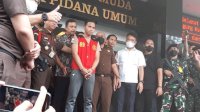 Skenario Ferdy Sambo Menembaki Dinding, Pengacara: untuk Lindungi Bharada E