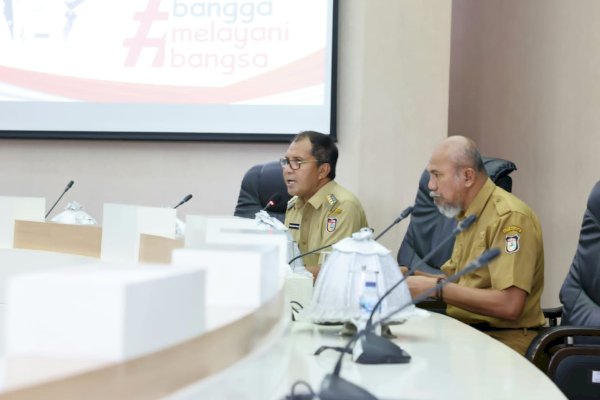 Walikota Danny Pimpin Rakor Persiapan HUT Makassar dan Program Longwis