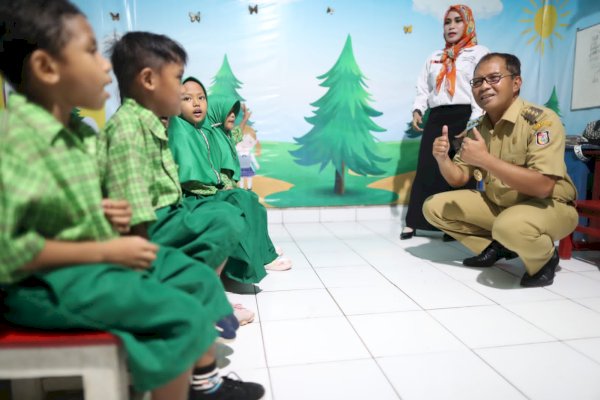 Mampu Hadirkan Berbagai Konten, Danny Pomanto Apresiasi Longwis Silves