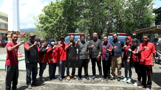 Pemprov bersama Pemkot Palopo Salurkan Bantuan untuk Korban Banjir