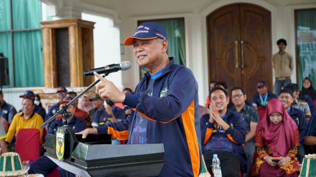 Lepas Kontingen Porprov, Bupati Basmin Mattayang: Bawa Pulang Medali, Dapat Bonus