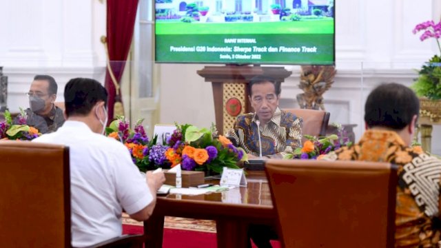 Jokowi Minta Pengawasan Industri Obat Diperketat.(F-INT)