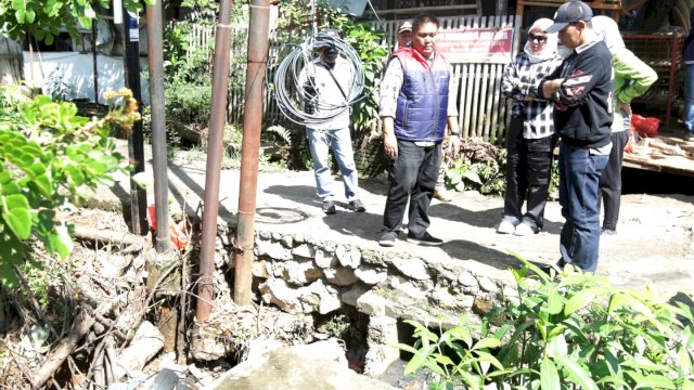 Cari Tahu Penyebab Banjir dan Beri Solusi, Wawali Makassar Fatmawati Rusdi Tinjau Kawasan di Manggala