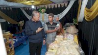Kunjungi Stand Pameran Pekan UMKM 2022, Bupati Luwu Basmin Mattayang Ajak Masyarakat Beli Produk Lokal