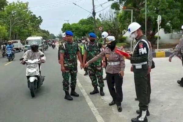 Tragis! Anggota TNI dan Istri Tewas Ditabrak Anak Sendiri