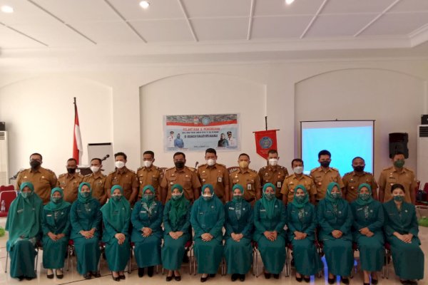 Camat Tamalate Edwar Ajak PKK Kelurahan Sukseskan Program Pemerintah