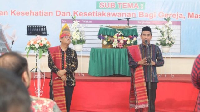 Di Hadapan Ratusan Tokoh Batak, ketua DPRD Rudianto Lallo Sebut Marga Batak Genap Tujuh, Satunya Batak Makassar