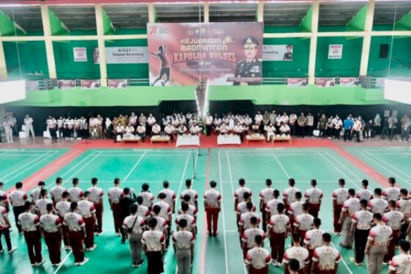 Bupati Gowa Adnan Hadiri Kejuaraan Badminton Kapolda Sulsel Cup 2022