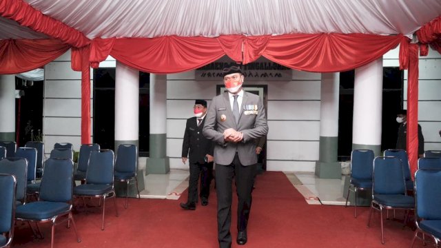 Kabupaten Gowa Sambut Puncak Perayaan HUT RI Lewat Upacara Taptu dan Pawai Obor