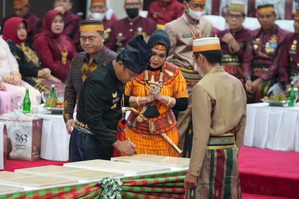 353 Tahun Sulsel, Gubernur Andi Sudirman Resmikan 10 Unit Arsinum di 8 Kabupaten