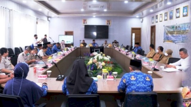 Bupati HAS Chaidir Syam Gelar Sidang PPL Redistribusi Tanah Kabupaten Maros Tahun 2022 Bersama Pihak BPN