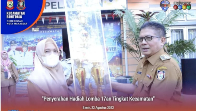 Penyerahan Hadiah Lomba 17 Agustus oleh Camat Bontoala Arman