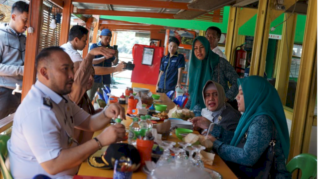 Didampingi Camat Panakkukang &#038; Istri, Ketua TP PKK Makassar Indira Kunjungi Lorong Peduli Inflasi