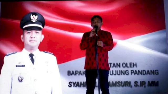 Camat Ujung pandang Syahrial Syamsuri.