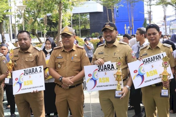 Lomba Antar SKPD, Kecamatan Panakkukang Raih Juara Terbaik 2 Kebersihan Kantor