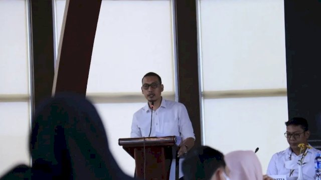 Kadis DPMPTSP Makassar, Andi Zulkifly.