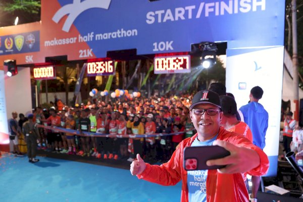 Pelari Dalam dan Luar Negeri Apresiasi Makassar Half Marathon 2022