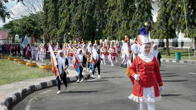 Lepas Kirab Pelajar Andalan, Bupati Basmin Mattayang: Luwu Selalu Siap Mendukung Program Pemerintah