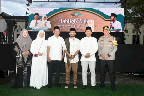 23 Tahun Pernikahan Rusdi Masse-Fatmawati, Gelar Tabligh Akbar Ustadz Hanan Attaki, Berangkatkan Umrah Qariah dan Beri Beasiswa Kuliah ke Kairo