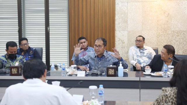 Wali Kota Makassar, Moh. Ramdhan 'Danny' Pomanto menjadi narasumber dalam Pertemuan Terbatas yang digelar oleh Dewan Pertimbangan Presiden