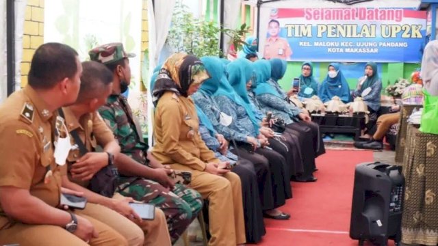 Camat Ujung Pandang Syahrial Terima Kunjungan Penilaian UP2K Kelurahan Maloku