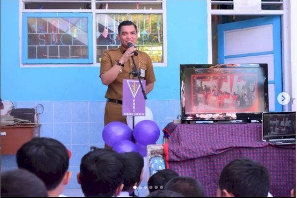 Sekda Takalar Hasbi Himbau Anak-Anak Rajin Sikat Gigi