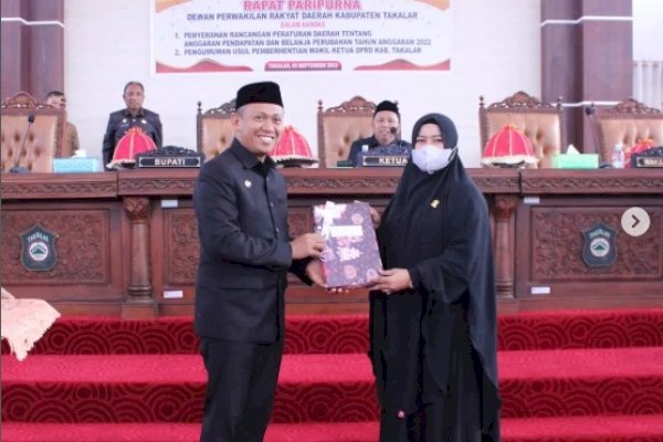 Bupati Syamsari Serahkan Ranperda Perubahan APBD 2022 ke DPRD Takalar