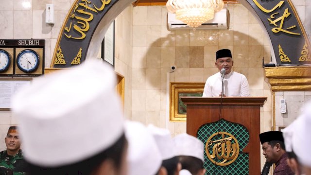 Ilham Azikin Ajak Keluarga Besar Masjid Taqwa Tompong Perkuat Ukhuwah Islamiyah.