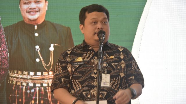 Plt. Kepala Dinas Ketahanan Pangan, Kemal Redindo Syahrul Putra.