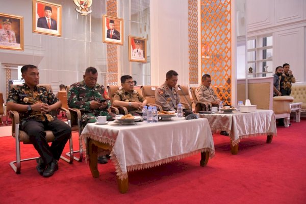 Walikota Judas Hadiri Rapat Optimalisasi Penyerapan Gabah