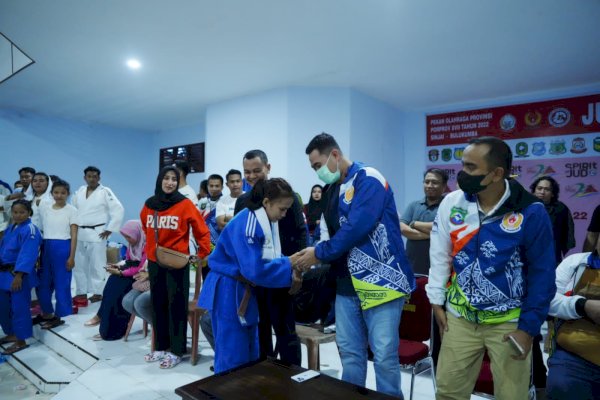 Bupati Pangkep Yusran Beri Dukungan Langsung ke Atlet di Sinjai