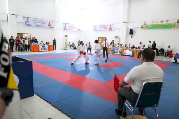 Danny Pomanto Beri Semangat Atlet Karate, Target Medali Emas di Porprov Sulsel XVII