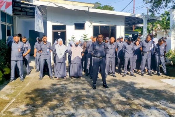 Pimpin Apel Pagi, Ini Pesan Direktur Utama Parkir Makassar Yulianti Tomu